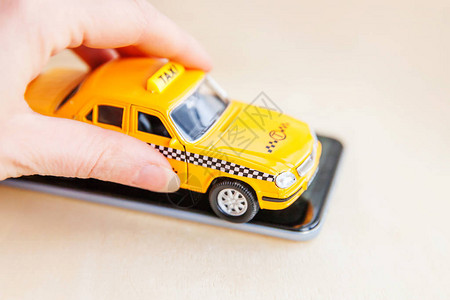 出租车服务的智能手机应用图片