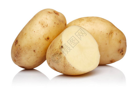 新鲜土豆片白色背景隔离图片