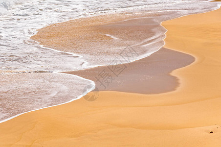 沙滩上的波浪创造的不断变化的图案澳大利亚维多利图片