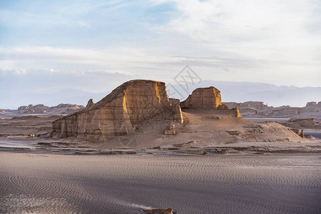 伊朗卢特沙漠的图片