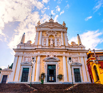 意大利地方标Liguria的SantaMargherita教堂Bas图片