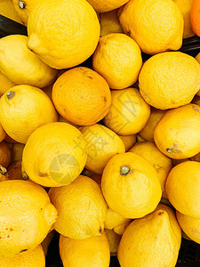 一大堆成熟的黄柠檬可以图片