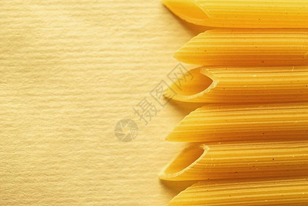 意大利意大利干薄面条的边框在黄质图纸图片