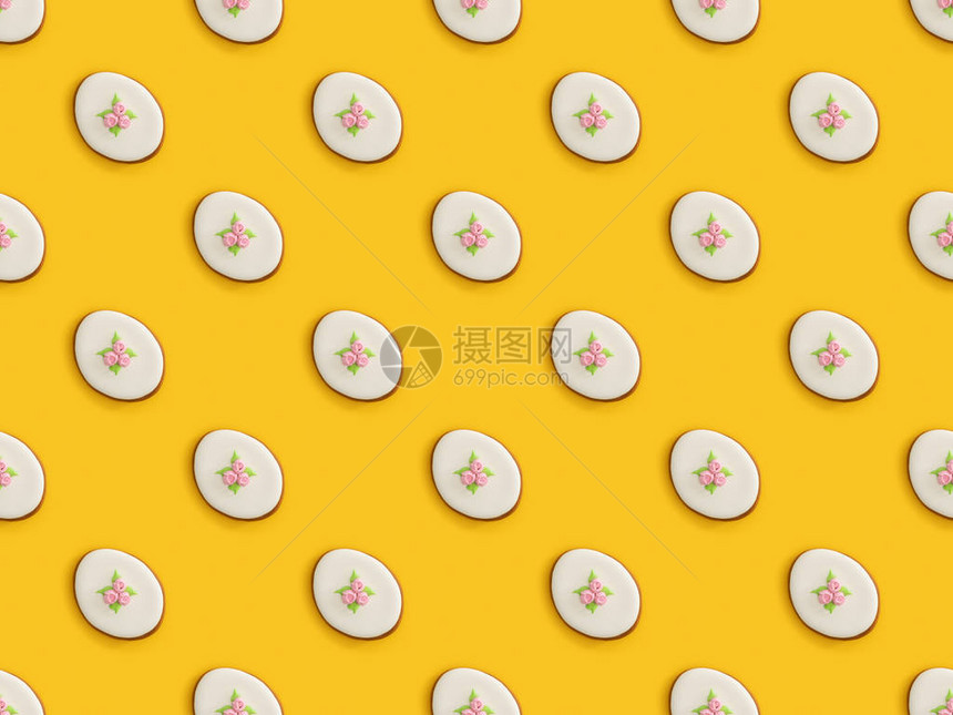 东方饼干的顶部视图以黄色背景无图片
