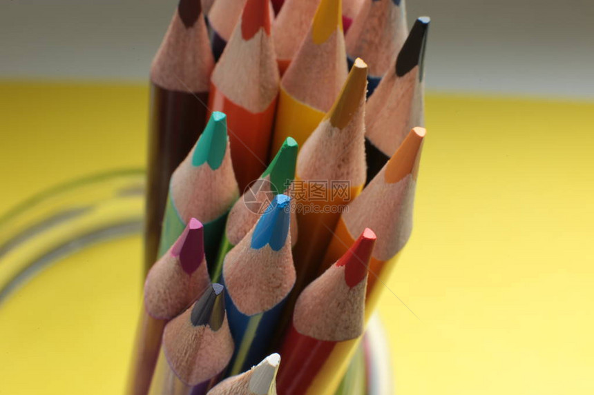彩色铅笔宏观摄影图片