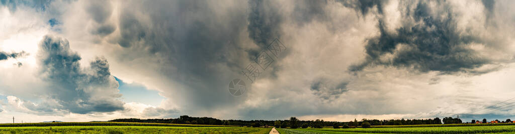 暴风雨和戏剧农村地区天空全图片