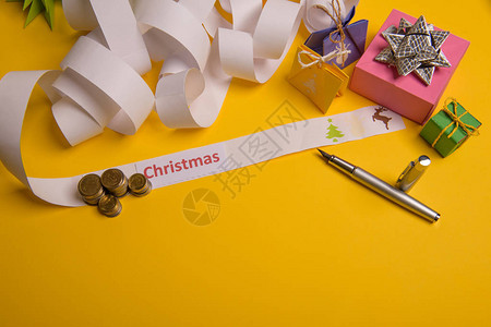 假期费用概念圣诞费用清单礼物钱图片