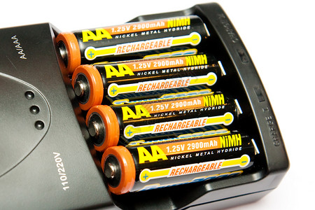 AAAAA电池充电器带图片
