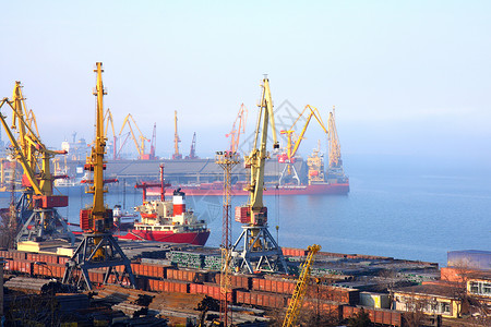 乌克兰敖德萨黑海货运港图片