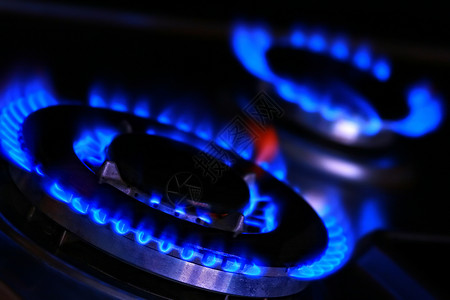 煤气炉的蓝色火焰图片