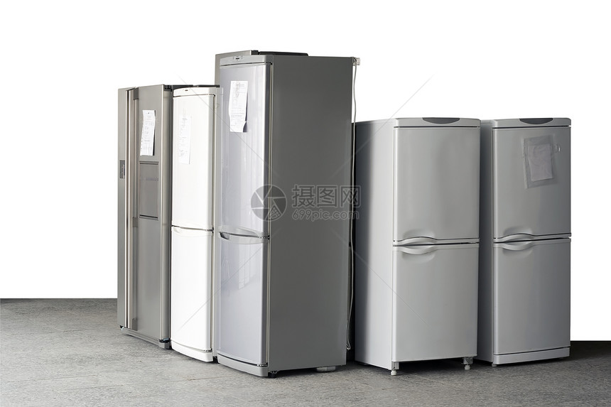 它是许多在和维修中心使用各种型号的冰箱图片