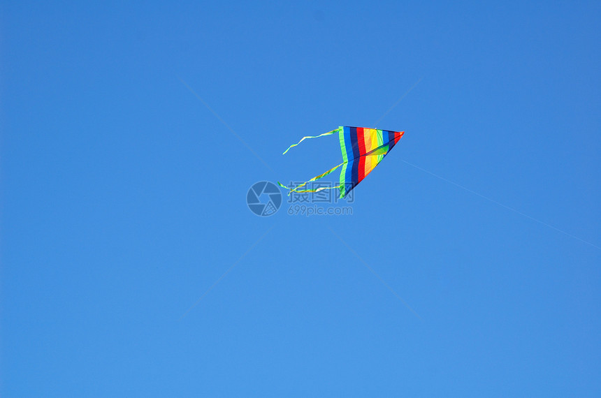 在天空飞行colourfu风筝图片