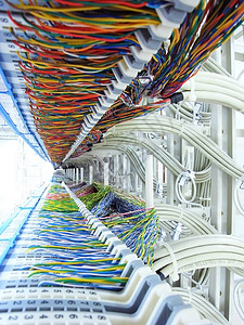 技术数据中心网络电缆和服务器图片