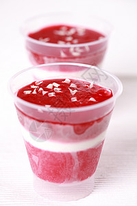 混合冷冻水果香草冰淇淋图片