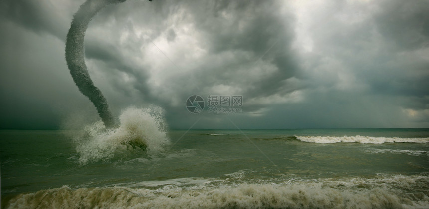 海洋龙卷风暴图片