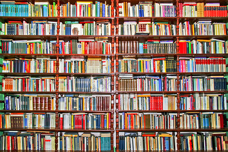 卓尔书店整面大墙布满了很多书背景