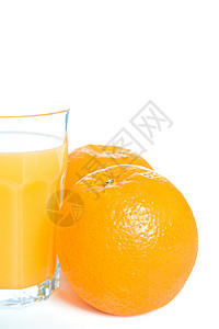 橙子和一杯橙汁图片