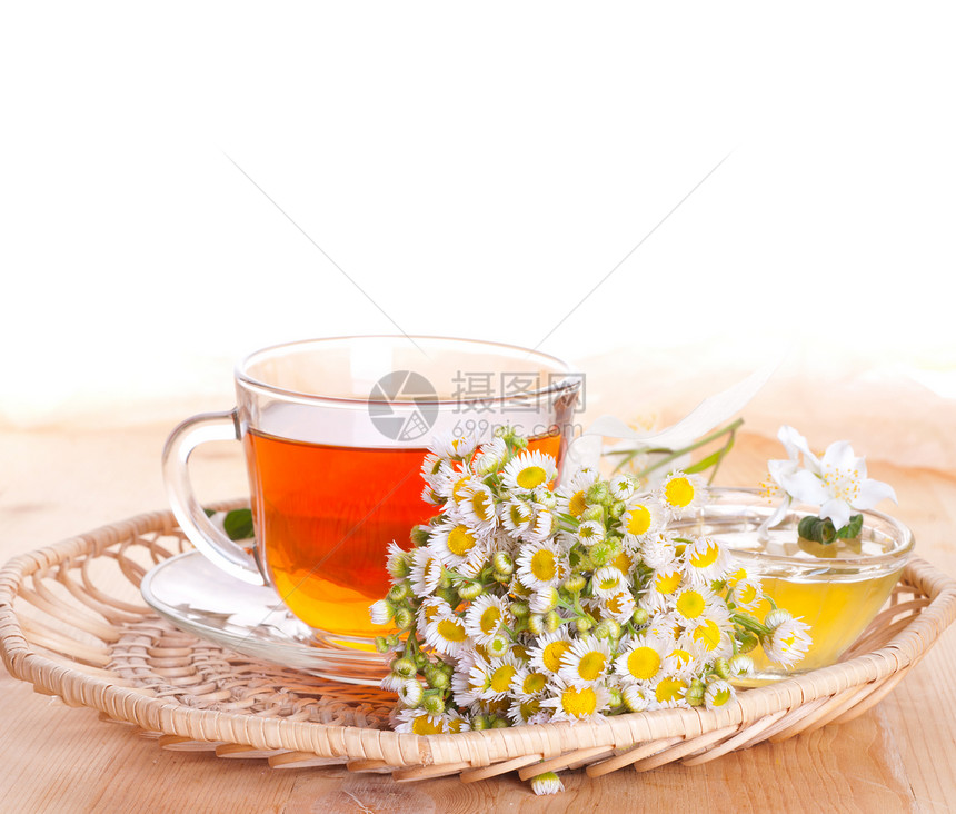 茶叶和鲜花图片
