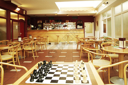 现代咖啡馆的内部图片