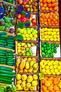 水果市场销售新鲜健康的水果图片