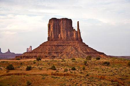 亚利桑那州纳瓦霍族纪念碑谷的壮丽景观图片