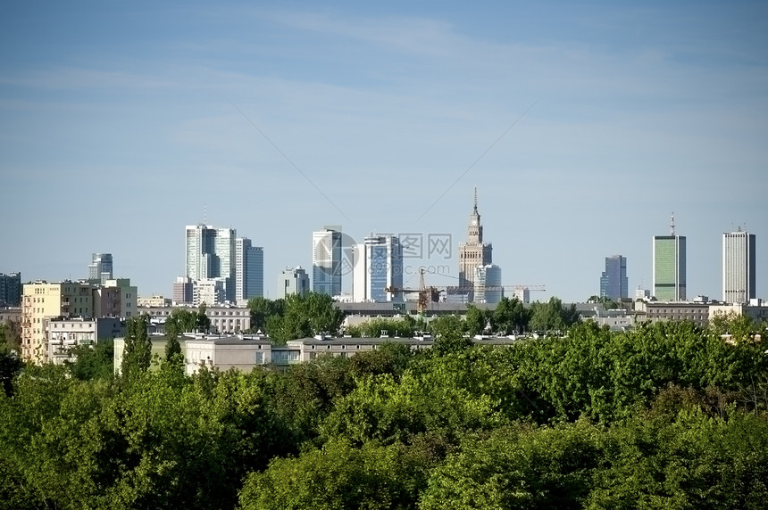波兰华沙的全景以绿图片