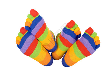男人和女人双脚穿着有趣的袜子触摸孤立的兼容的同室团结背景图片