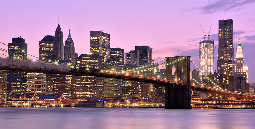 布鲁克林桥和下曼哈顿的天图片