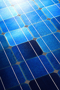 具有太阳眩光的伏太阳能电池板中太阳能电图片