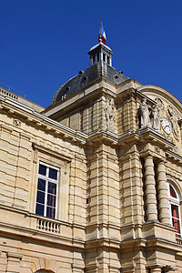 卢森堡宫在巴黎图片