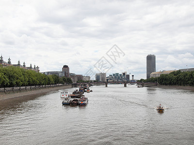 英国伦敦泰晤士河全景图片