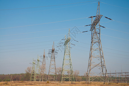 铁塔和输电线路背景图片