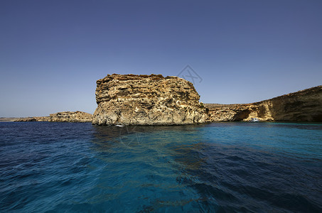 马耳他戈佐岛屿南部岩石图片