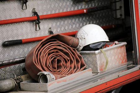 救援和消防车设备的详细信息关于消防救援队等的小册图片