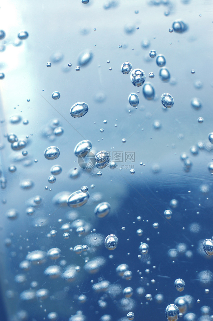 蓝色水与气泡高分辨率图像图片