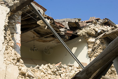 地震的破坏不适合居住高清图片