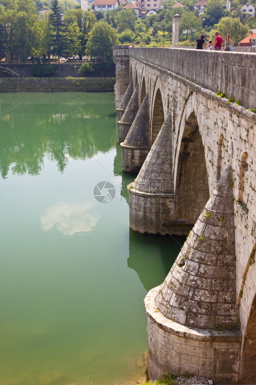 波斯尼亚和黑塞哥维那Drina河的Viseg图片