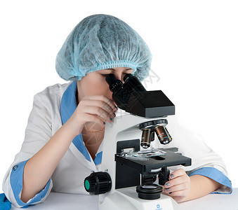 在实验室使用显微镜图片