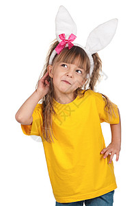 快乐的小女孩的肖像兔子耳朵图片
