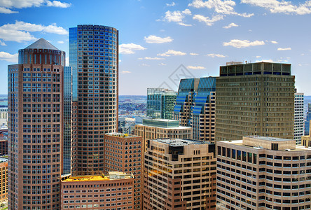 马萨诸塞州波士顿金融区的上升率很高20世纪90年代背景