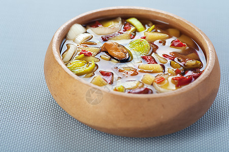 泰国汤配有图片