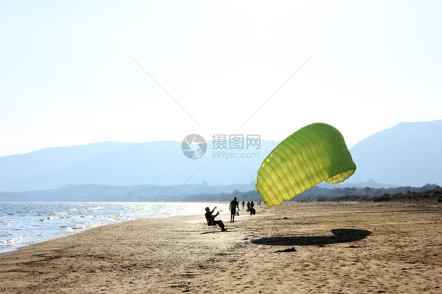 海滩上的课图片