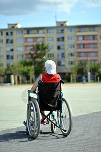 轮椅妇女图片