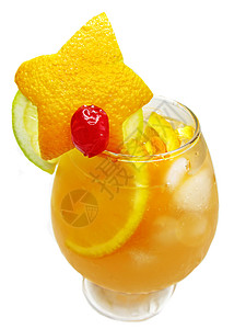 黄色水果潘趣鸡尾酒加樱桃柠檬和冰块图片