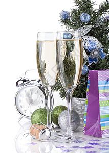 香槟firtree和圣诞节装饰品图片