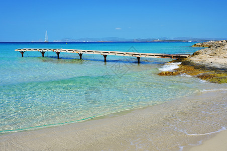 西班牙巴利阿里群岛Formentera的SesIll图片