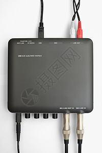 USB音频接口录音或由计算机和单电吉他调音器自动电缆图片