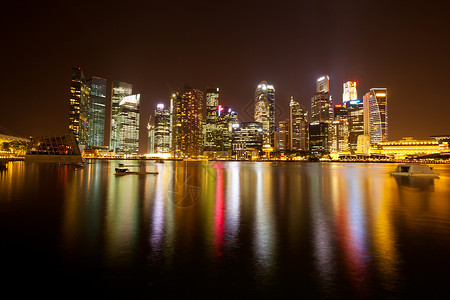 新加坡天际线在晚上图片