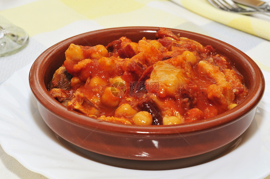 西班牙辣椒牛肉炖菜鸡尾牛和西班牙典型的c图片