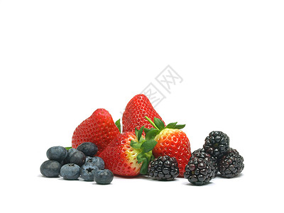 蓝莓草莓和黑莓的新鲜混合物图片